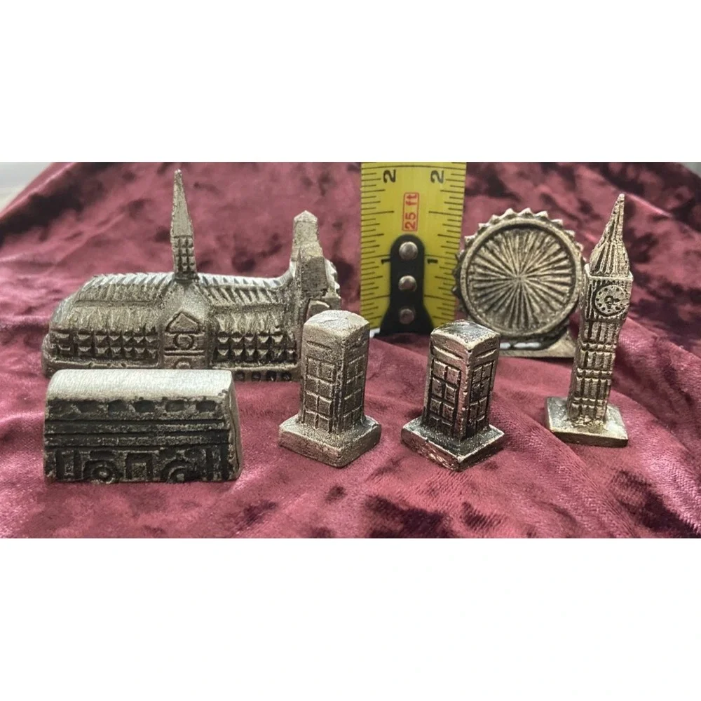 Pottery Barn ~ London City Set ~ Miniature Die Cast Metal Landmarks & Vehicle